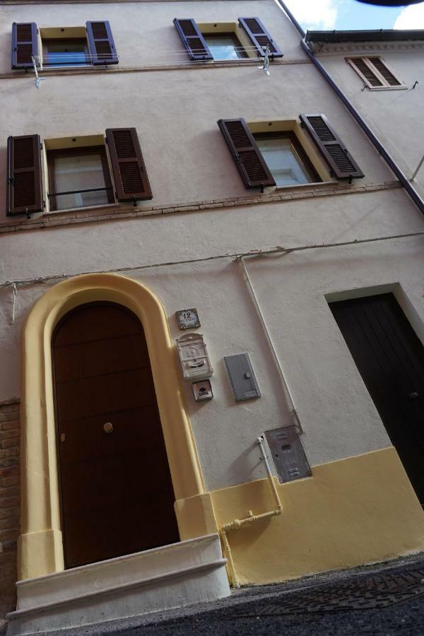 Casa Vacanze Torre Dei Gualtieri Villa San Benedetto del Tronto Eksteriør bilde