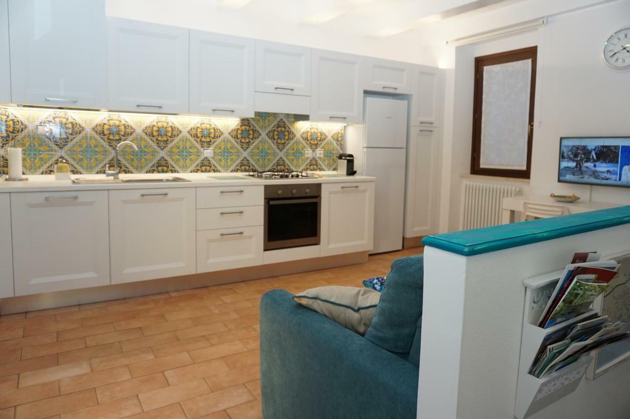 Casa Vacanze Torre Dei Gualtieri Villa San Benedetto del Tronto Eksteriør bilde